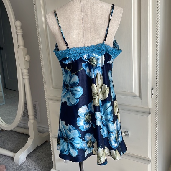 LINGERIE SLIP NIGHTY - Picture 3 of 3